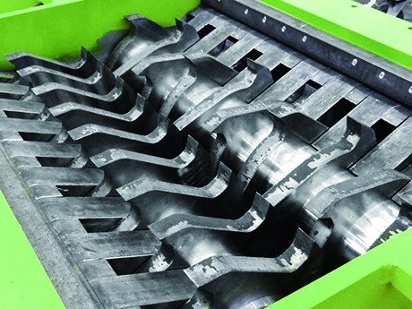 一台雙軸撕（sī）碎機報價多少（shǎo）?撕碎（suì）哪（nǎ）些物料?