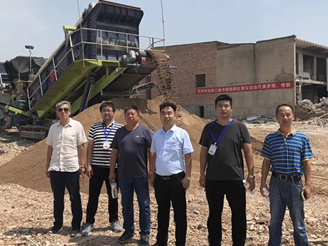 移動式建築垃圾破碎機：建（jiàn）築（zhù）垃圾處理的革新力量