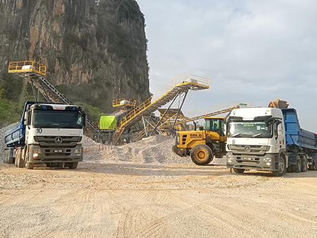 全套移動式建築垃圾（jī）處理生產線報價多少錢？